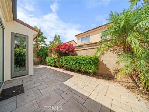 64  Wildvine  , Irvine, CA