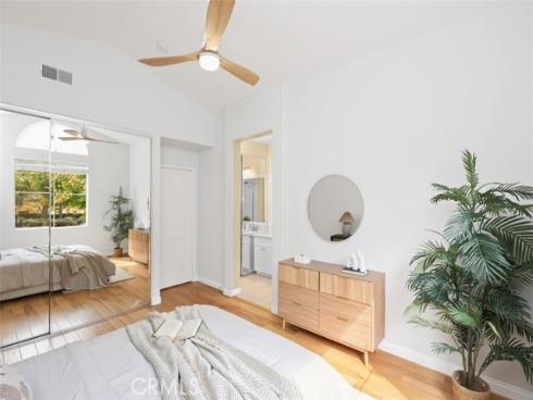 802  Marinella Aisle  , Irvine, CA