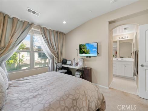 142  Hedge Bloom  , Irvine, CA