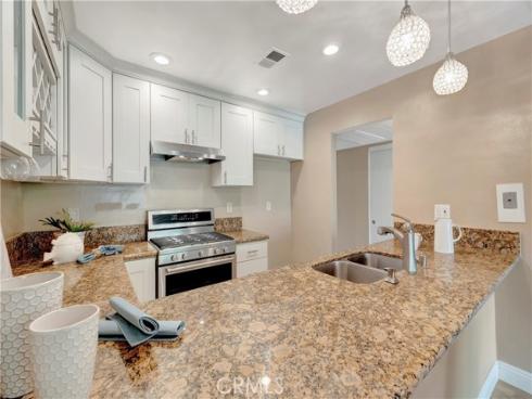 85  Lemon   Grove, Irvine, CA