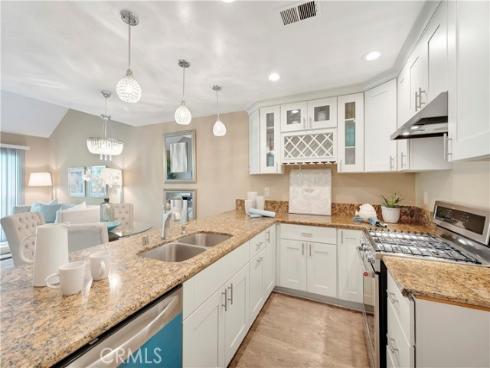 85  Lemon   Grove, Irvine, CA