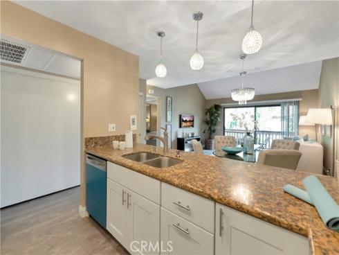 85  Lemon   Grove, Irvine, CA