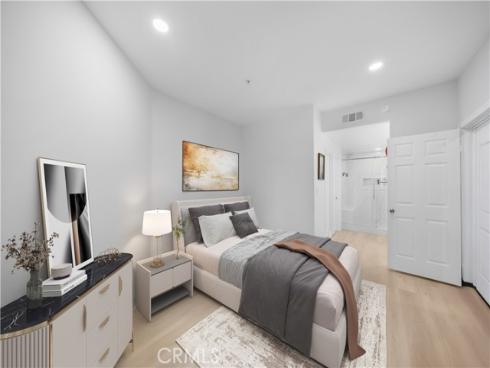 2253  Martin #106  , Irvine, CA