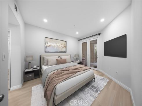 2253  Martin #106  , Irvine, CA