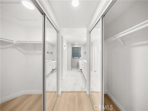 2253  Martin #106  , Irvine, CA