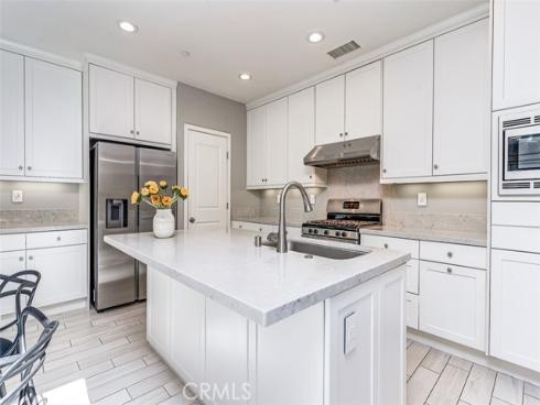 65  Kestrel  , Irvine, CA