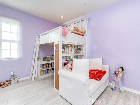 65  Kestrel  , Irvine, CA