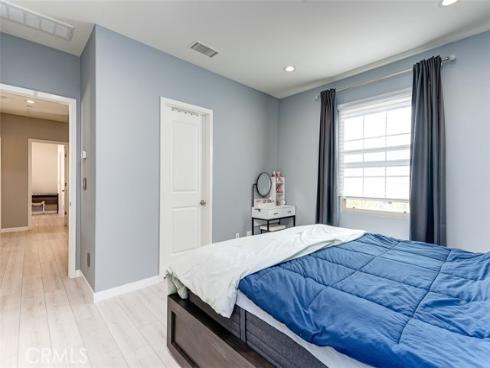 65  Kestrel  , Irvine, CA