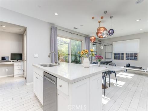 65  Kestrel  , Irvine, CA