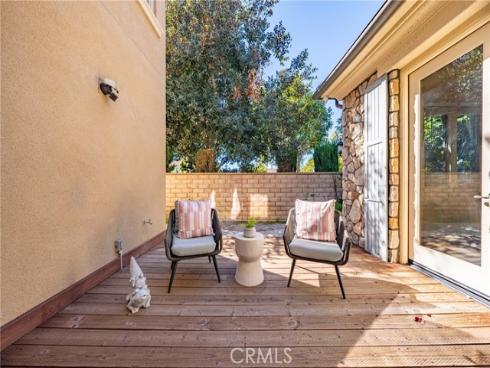 26  Twin Gables  , Irvine, CA