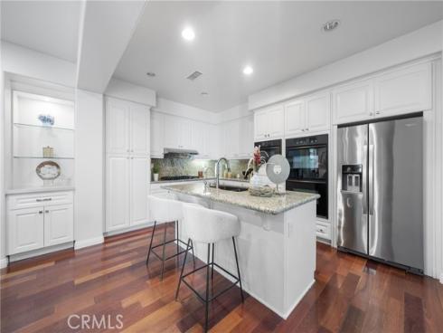 26  Twin Gables  , Irvine, CA