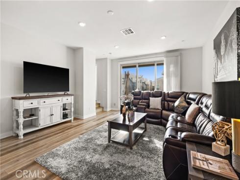 202  Keeper  , Irvine, CA