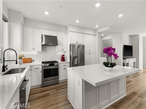 202  Keeper  , Irvine, CA