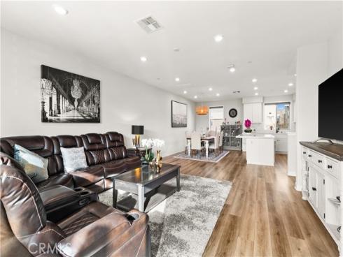 202  Keeper  , Irvine, CA