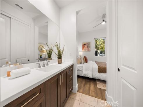 65  Glacier  , Irvine, CA