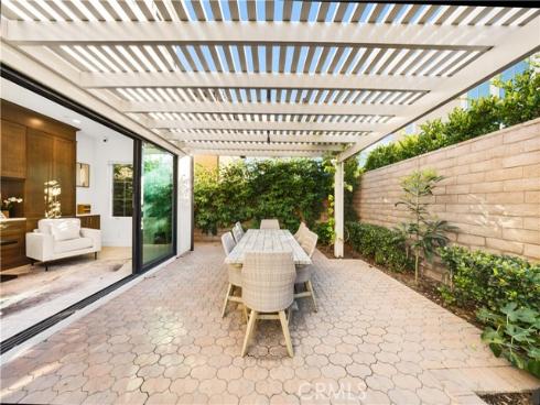 65  Glacier  , Irvine, CA