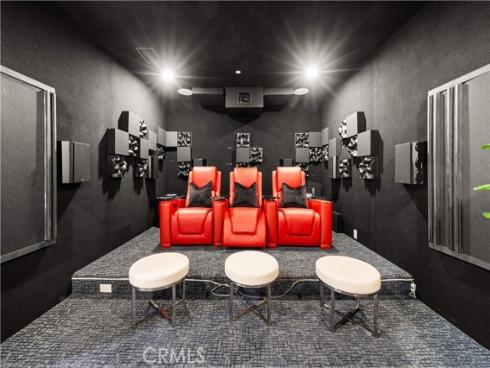 65  Glacier  , Irvine, CA