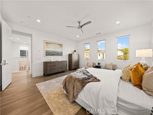 65  Glacier  , Irvine, CA