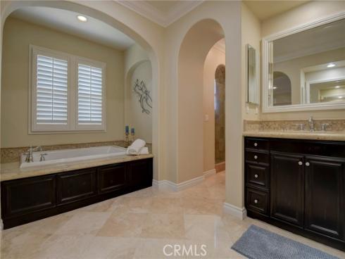 62  Gentry  , Irvine, CA