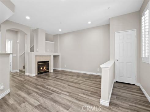 309  Falcon   Creek, Irvine, CA