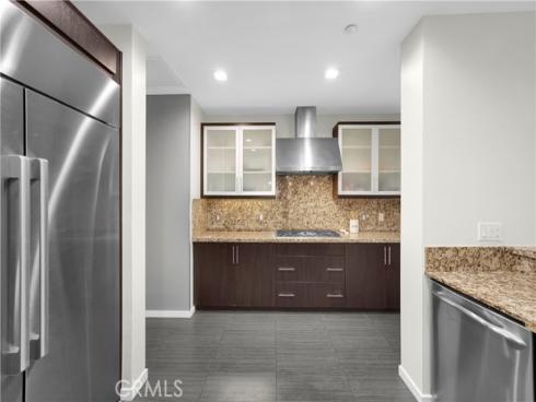 21  Gramercy  220 , Irvine, CA