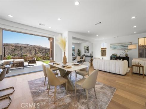 107  Somera  , Irvine, CA