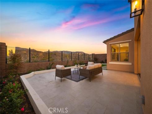 107  Somera  , Irvine, CA