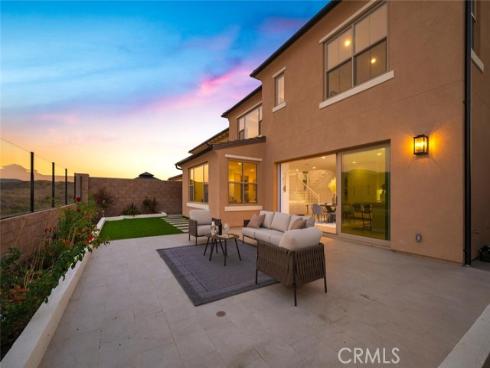 107  Somera  , Irvine, CA