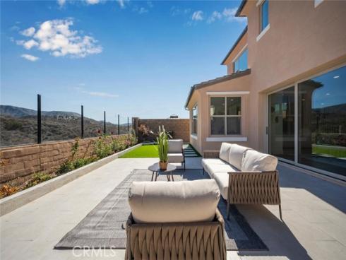 107  Somera  , Irvine, CA