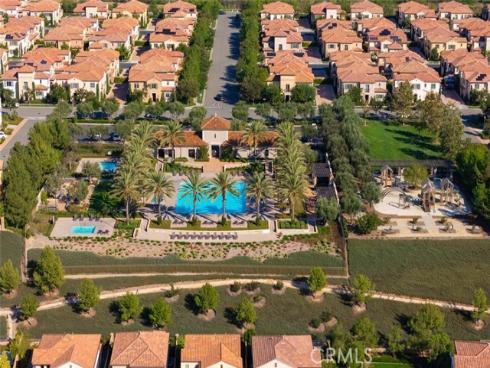 107  Somera  , Irvine, CA