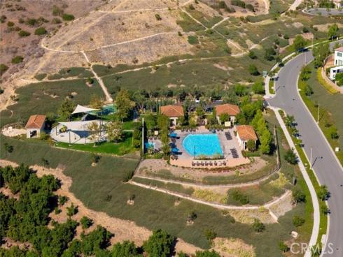 107  Somera  , Irvine, CA