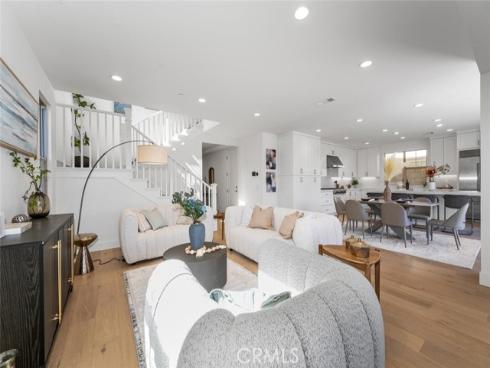 107  Somera  , Irvine, CA