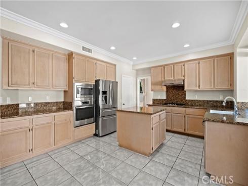 11  Pienza  , Irvine, CA