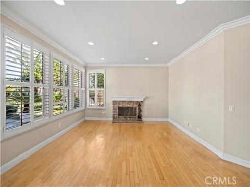 11  Pienza  , Irvine, CA