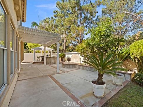 11  Pienza  , Irvine, CA