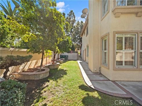 11  Pienza  , Irvine, CA