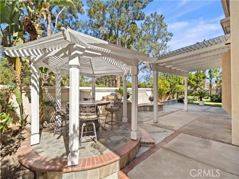 11  Pienza  , Irvine, CA