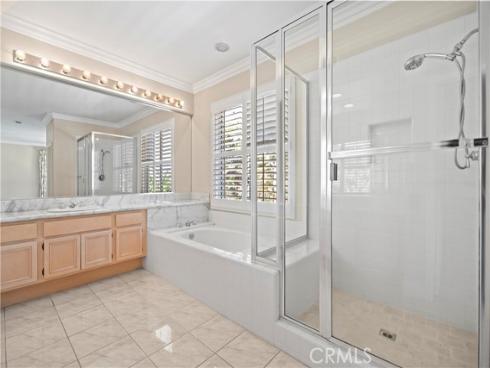 11  Pienza  , Irvine, CA