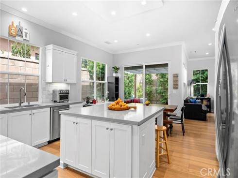 58  Tollson  , Irvine, CA