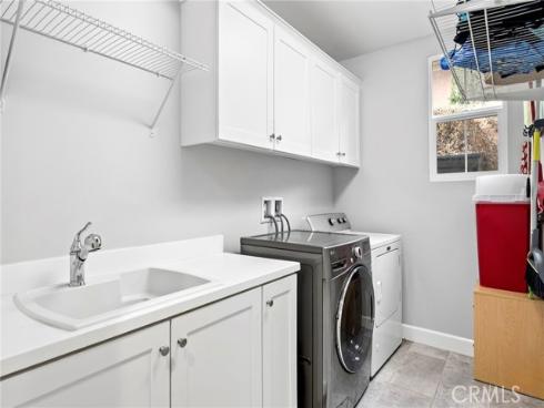 58  Tollson  , Irvine, CA