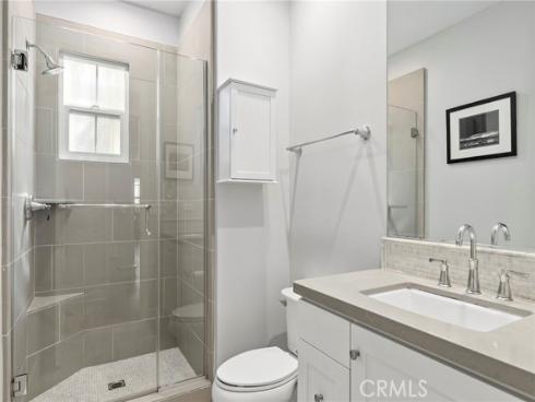 58  Tollson  , Irvine, CA