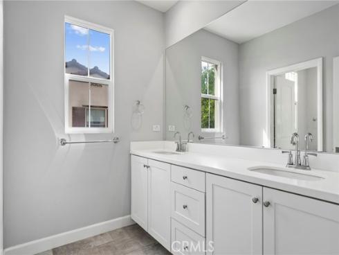 58  Tollson  , Irvine, CA