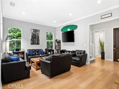 58  Tollson  , Irvine, CA