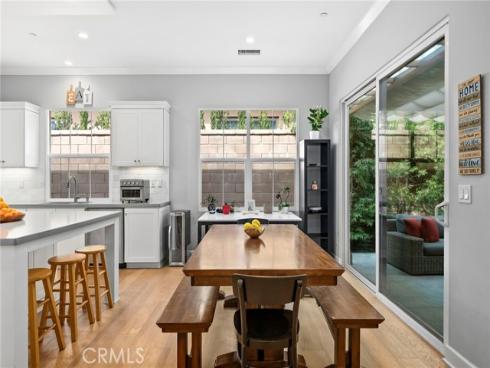 58  Tollson  , Irvine, CA