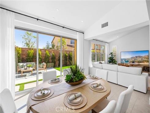 106  Albero  , Irvine, CA