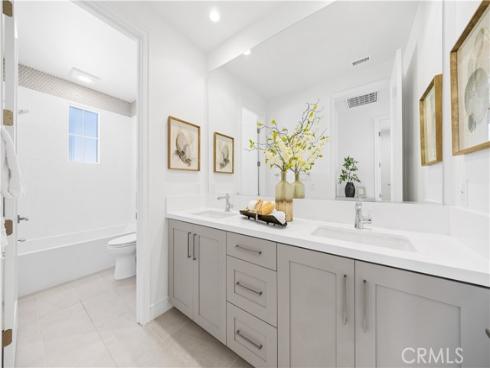 106  Albero  , Irvine, CA