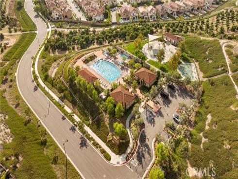 106  Albero  , Irvine, CA