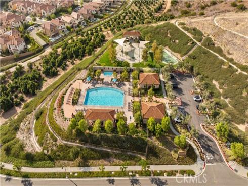 106  Albero  , Irvine, CA