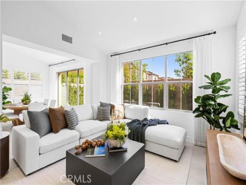 106  Albero  , Irvine, CA