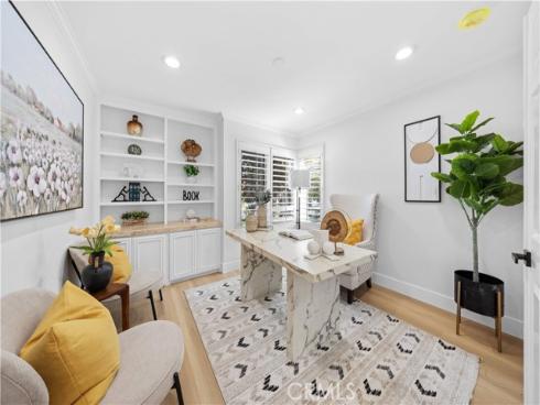 12  Oakdale  , Irvine, CA